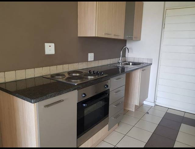 1 BEDROOM APARTMENT FOR SALE IN FOURWAYS